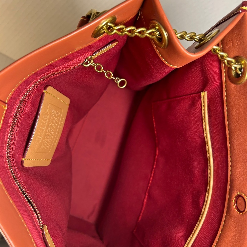 Coach Old Rose/Beige Signature Cashin Chain Tote - Picture 7 of 13